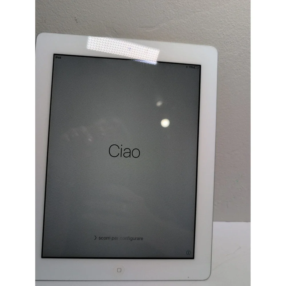 Apple iPad 2nd Gen 16GB WiFi A1395 Silver/Black